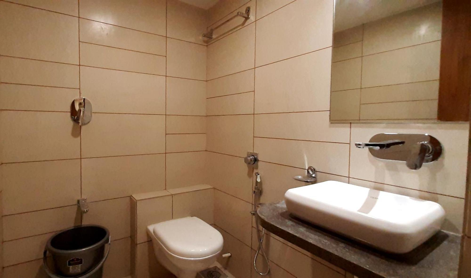 Hotel Kinara Ahmedabad Ngoại thất bức ảnh